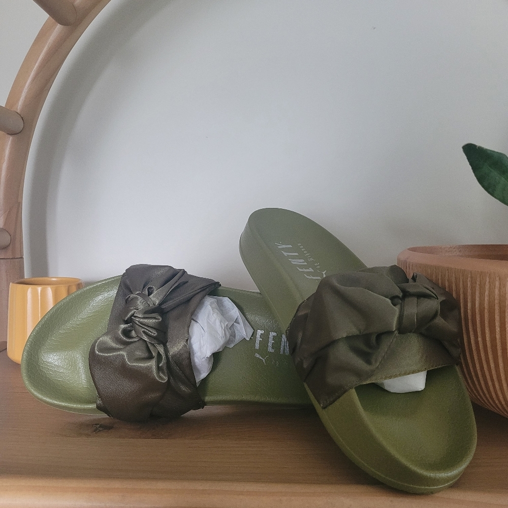 Puma x Fenty By Rhianna Olive Branch Satin Bow Slide Sandals - Size 7.5